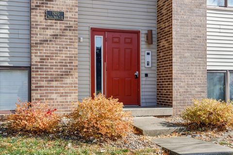 Tiny photo for 1920 Tracy Drive #12, Bloomington, IL 61704 (MLS # 12516793)