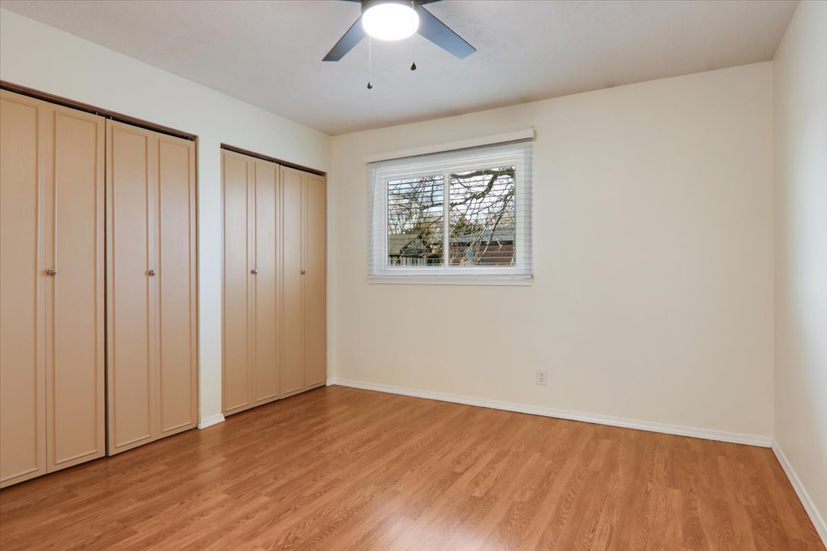 Bloomington, Illinois 61704, United States, 2 Bedrooms Bedrooms, ,2 BathroomsBathrooms,Residential,Active,245767