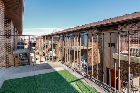 Tiny photo for 1920 Tracy Drive #12, Bloomington, IL 61704 (MLS # 12516793)