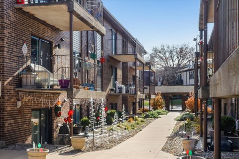 Tiny photo for 1920 Tracy Drive #12, Bloomington, IL 61704 (MLS # 12516793)