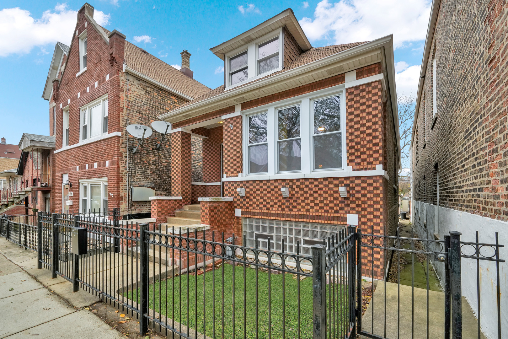 3351 S Carpenter Street