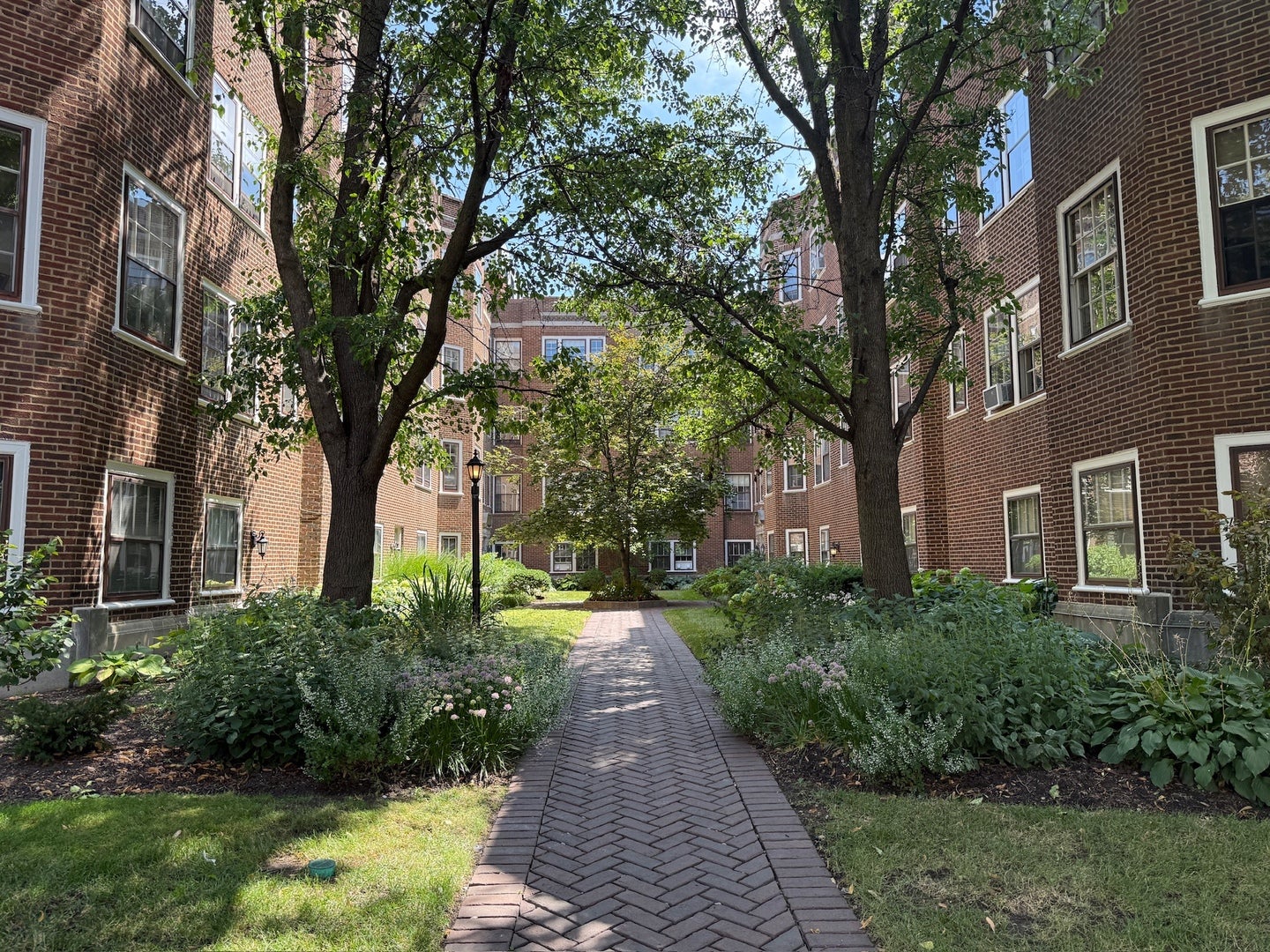 220 S Maple Avenue 42