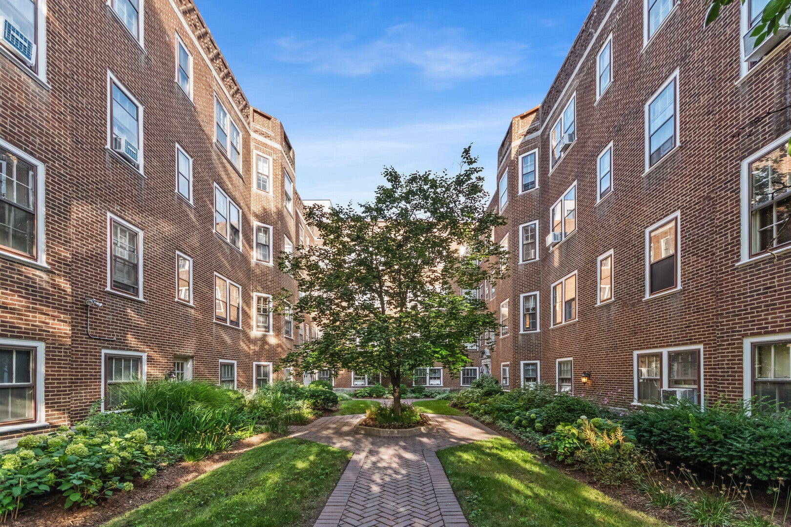 220 S Maple Avenue 42
