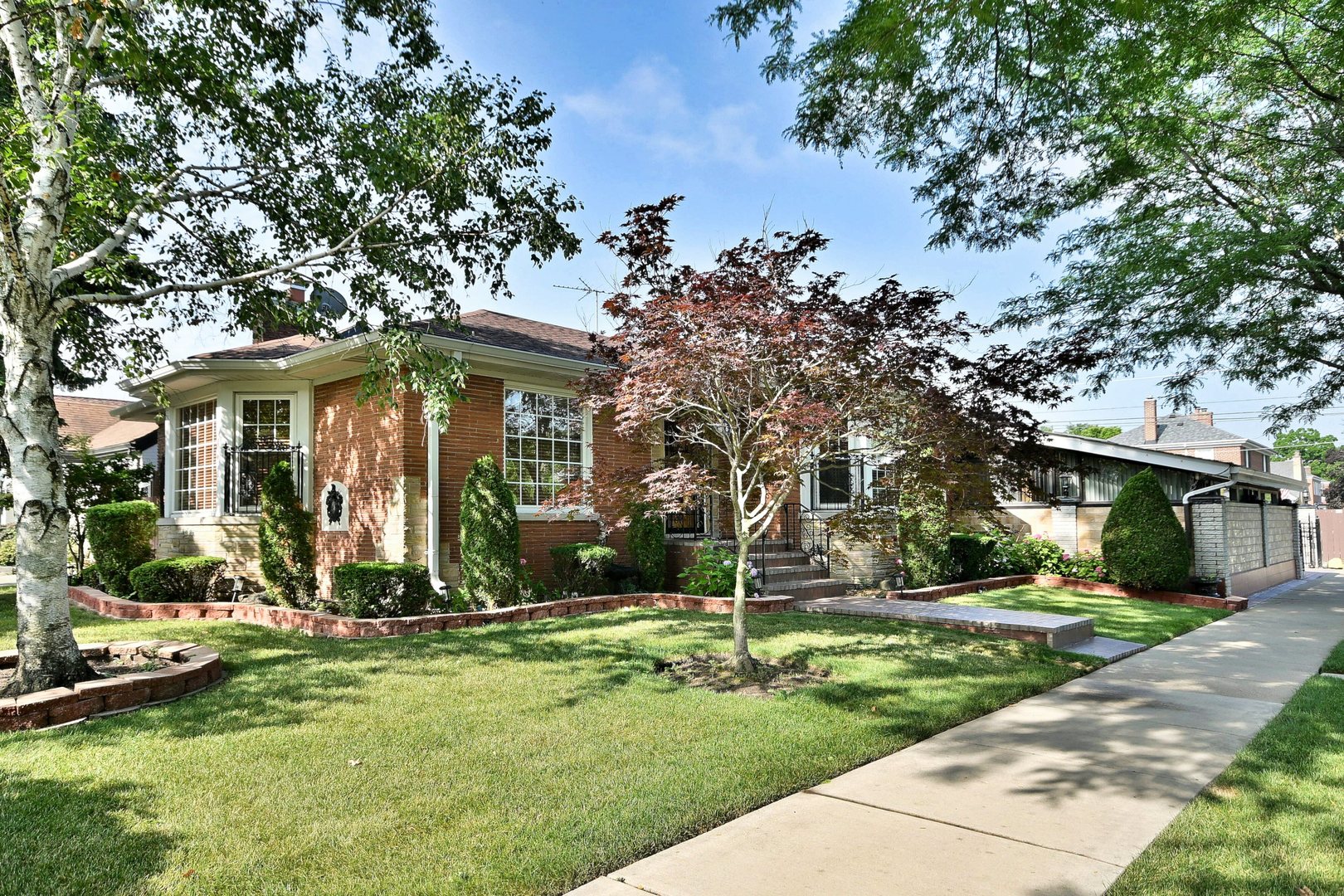 1846 N 77th Court