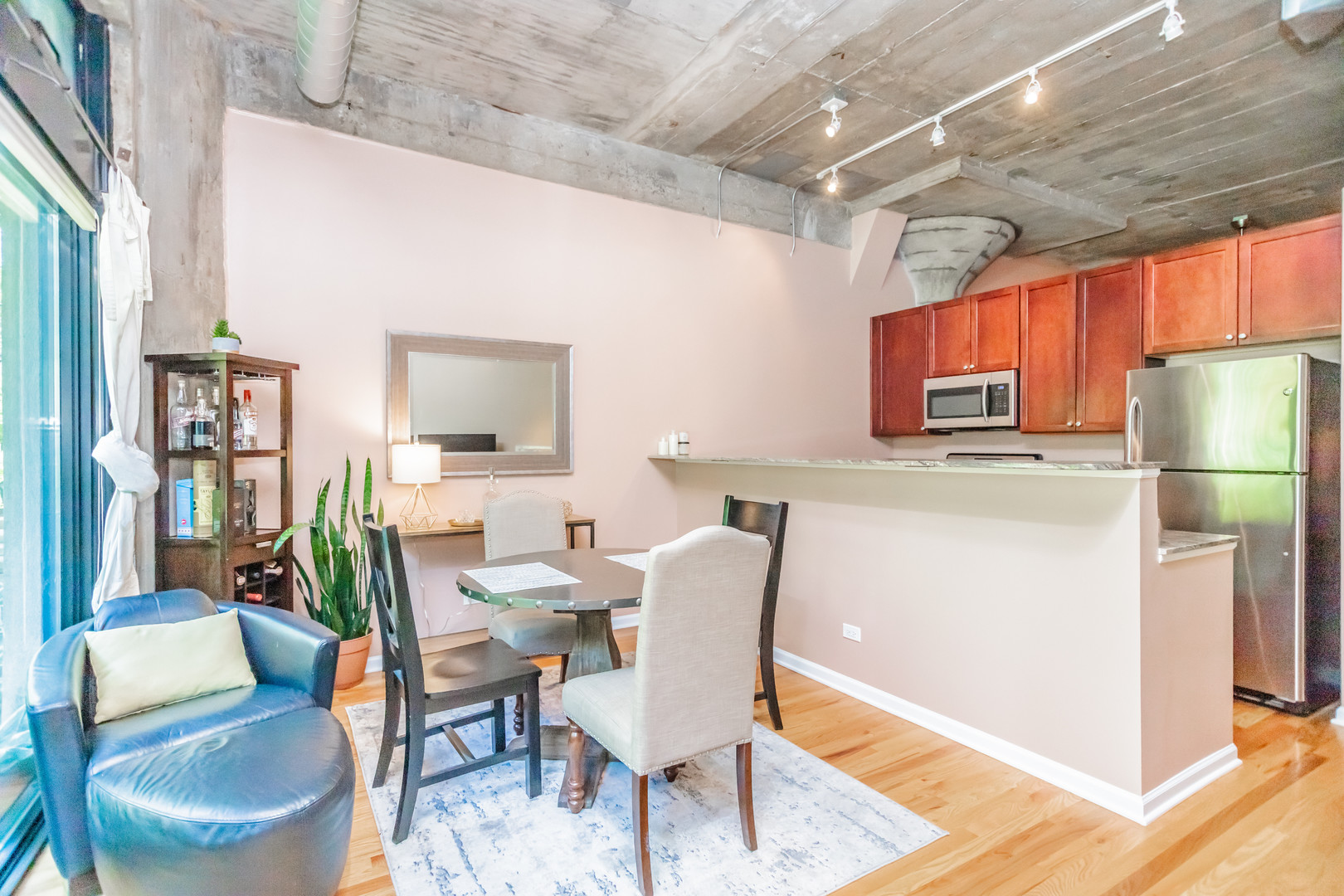 1070 W 15th Street 105