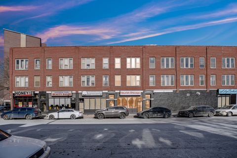 752 E 43rd Street 2E Chicago IL 60653