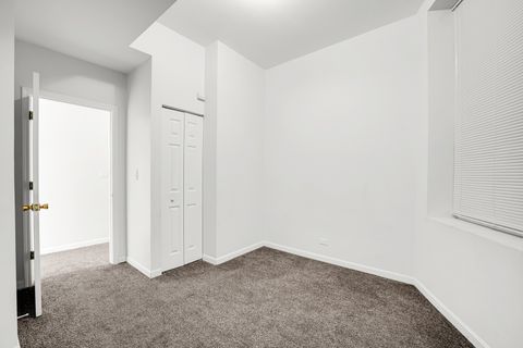 Tiny photo for 752 E 43rd Street #2E, Chicago, IL 60653 (MLS # 12548986)