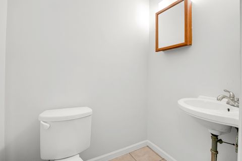 Tiny photo for 752 E 43rd Street #2E, Chicago, IL 60653 (MLS # 12548986)