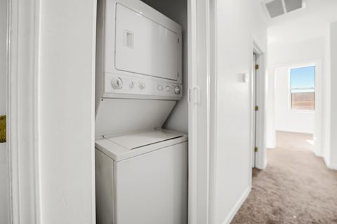 Tiny photo for 752 E 43rd Street #2E, Chicago, IL 60653 (MLS # 12548986)