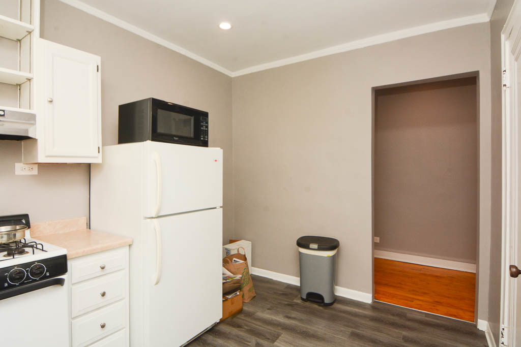 5516 N Kenmore Avenue 401