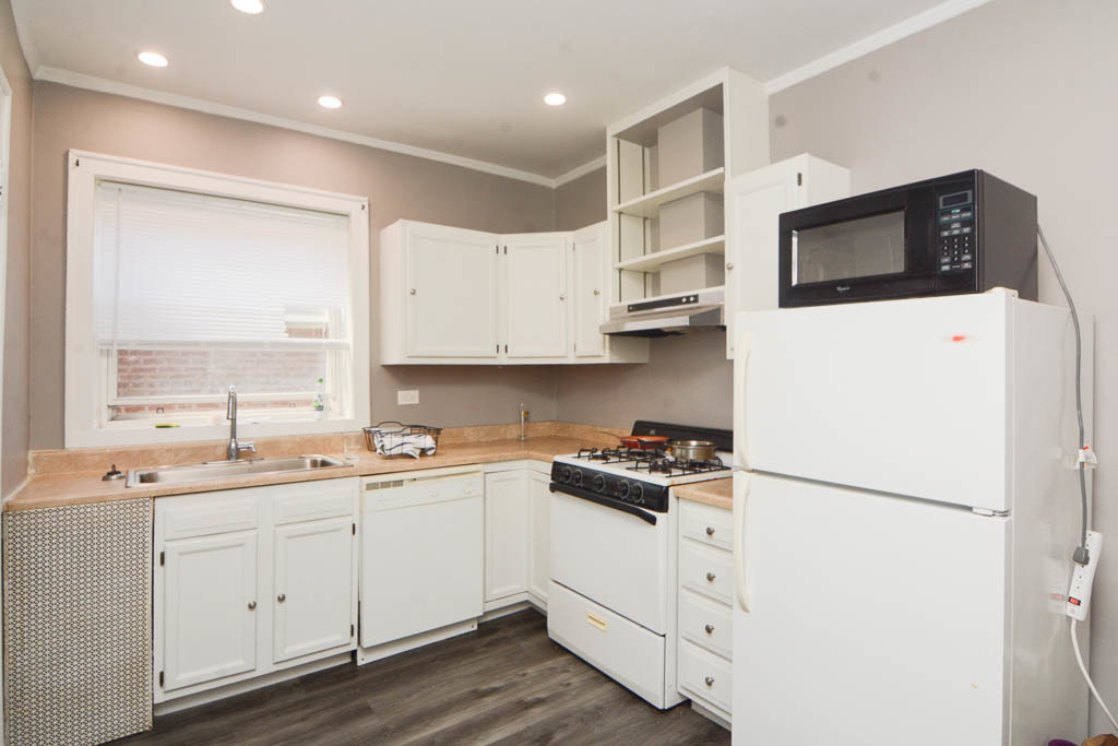 5516 N Kenmore Avenue 401