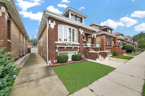 Tiny photo for 2326 Gunderson Avenue, Berwyn, IL 60402 (MLS # 12718265)