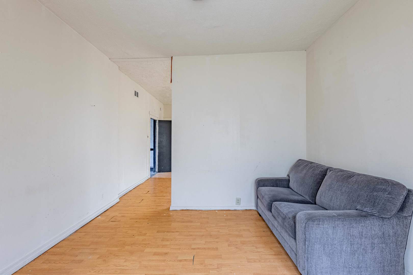 1600 S Saint Louis Avenue