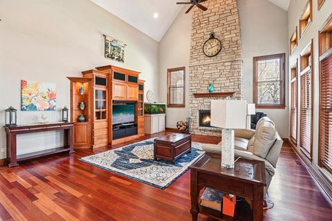 Tiny photo for 5730 Lee Avenue, Downers Grove, IL 60516 (MLS # 12611099)