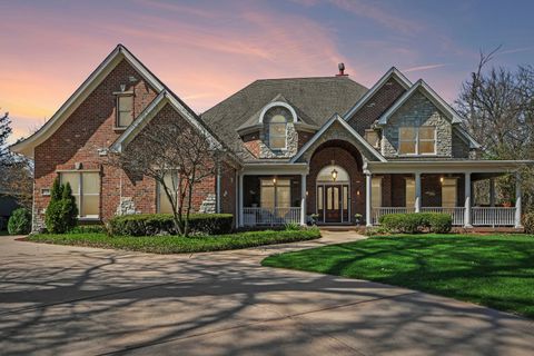 Tiny photo for 5730 Lee Avenue, Downers Grove, IL 60516 (MLS # 12611099)