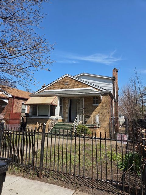 Photo of 10511 S yates Avenue, Chicago, IL 60617 (MLS # 12611778)