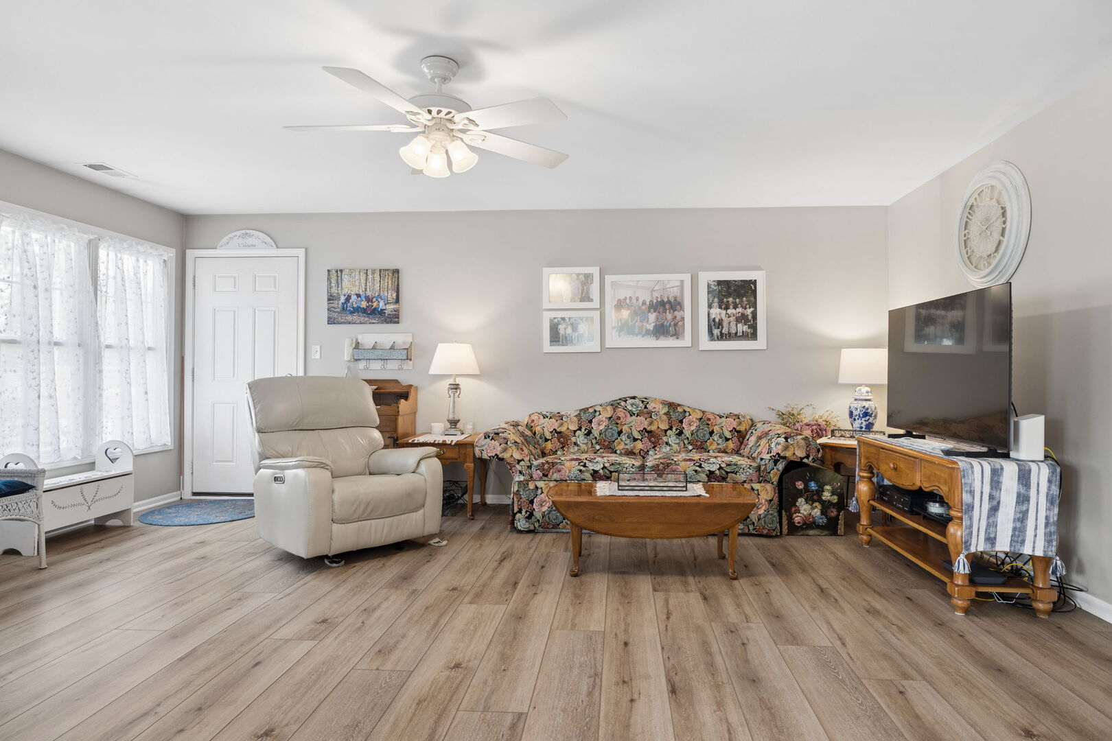 10937 Front Street 2B