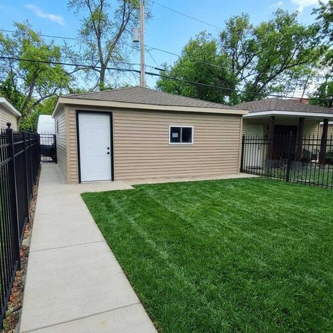 Tiny photo for 600 N Monticello Avenue, Chicago, IL 60624 (MLS # 12587371)