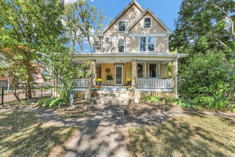 Photo of 1120 W Church Street, Champaign, IL 61821 (MLS # 12441684)