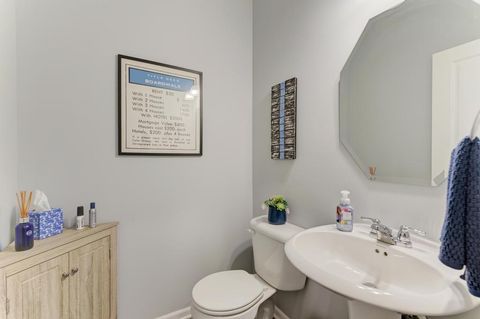 Tiny photo for 126 Kingsport Drive, South Elgin, IL 60177 (MLS # 12484456)