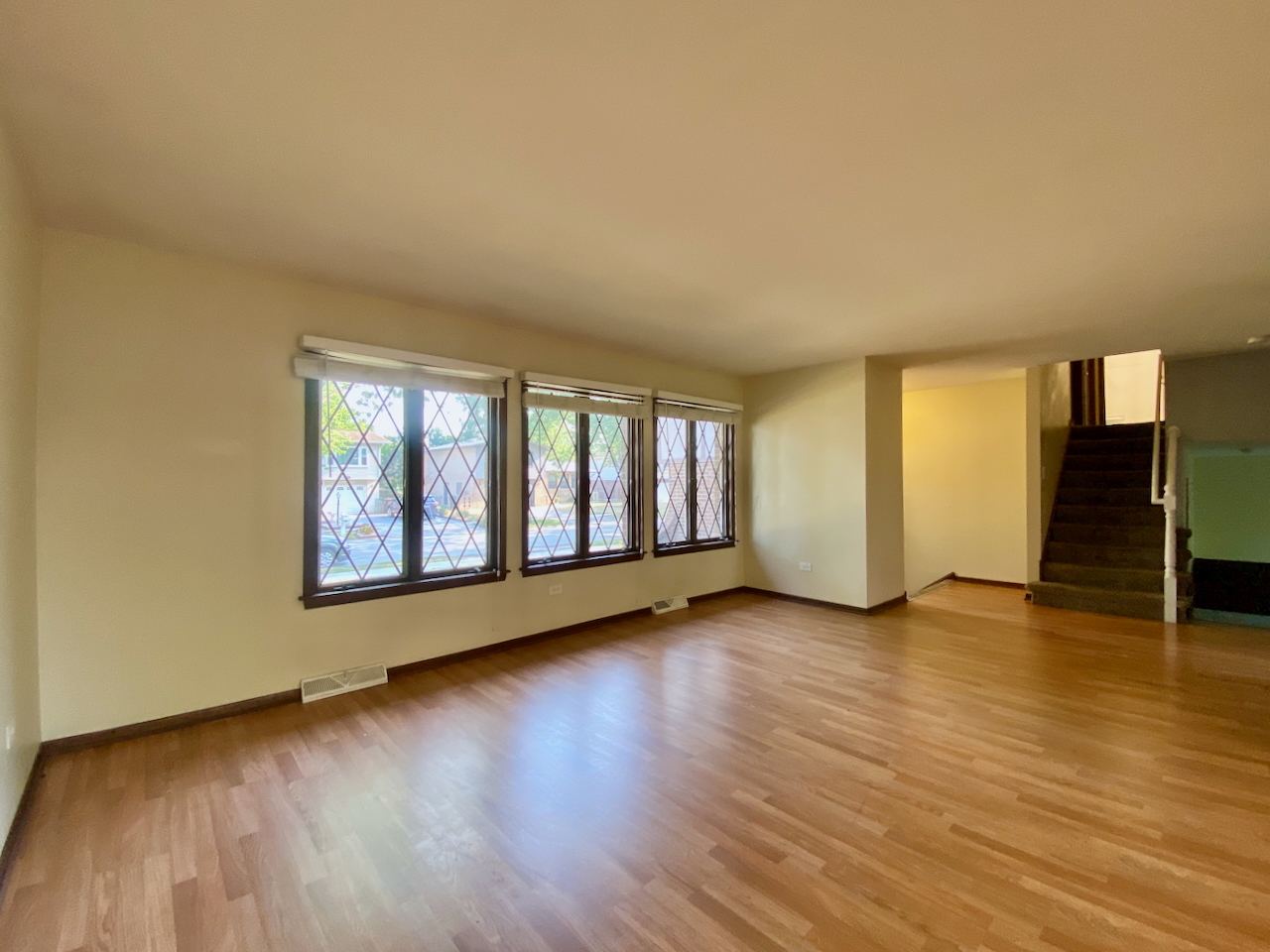 5058 Roberta Lane