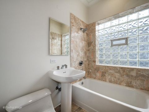 Tiny photo for 1219 W Wrightwood Avenue, Chicago, IL 60614 (MLS # 12458830)