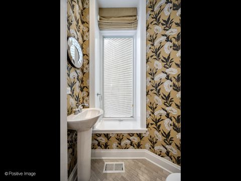 Tiny photo for 1219 W Wrightwood Avenue, Chicago, IL 60614 (MLS # 12458830)