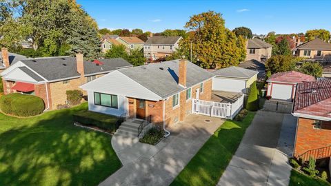 Tiny photo for 7448 W Jonquil Terrace, Niles, IL 60714 (MLS # 12508852)