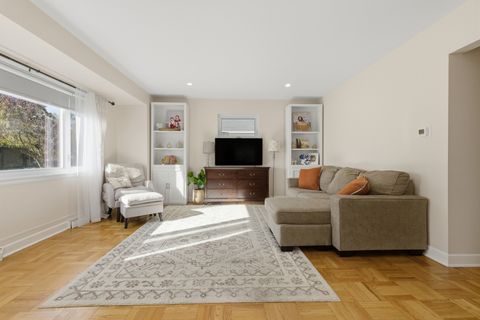 Tiny photo for 7448 W Jonquil Terrace, Niles, IL 60714 (MLS # 12508852)