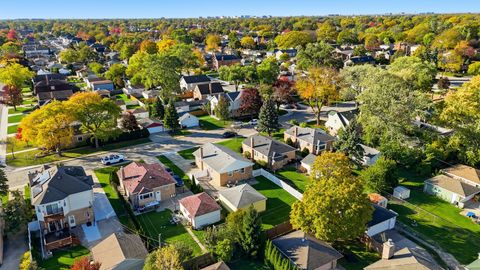 Tiny photo for 7448 W Jonquil Terrace, Niles, IL 60714 (MLS # 12508852)