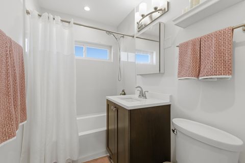 Tiny photo for 7448 W Jonquil Terrace, Niles, IL 60714 (MLS # 12508852)