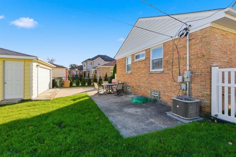 Tiny photo for 7448 W Jonquil Terrace, Niles, IL 60714 (MLS # 12508852)