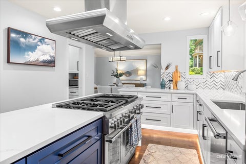 Tiny photo for 641 Lake Road, Glen Ellyn, IL 60137 (MLS # 12693171)