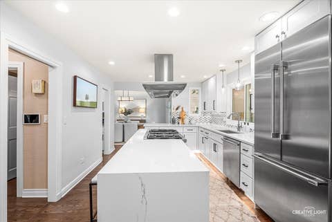 Tiny photo for 641 Lake Road, Glen Ellyn, IL 60137 (MLS # 12693171)