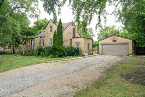 Photo of 1748 Lunt Avenue, Des Plaines, IL 60018 (MLS # 12763328)
