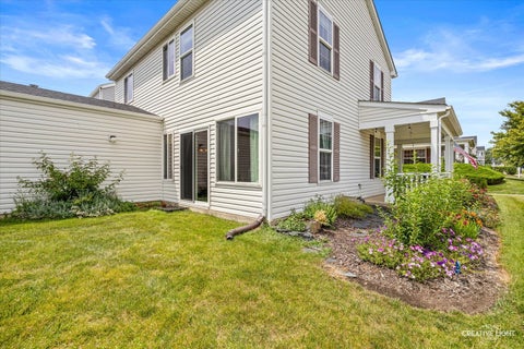 Tiny photo for 909 Four Seasons Boulevard, Aurora, IL 60504 (MLS # 12706896)