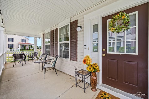 Tiny photo for 909 Four Seasons Boulevard, Aurora, IL 60504 (MLS # 12706896)