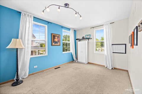 Tiny photo for 909 Four Seasons Boulevard, Aurora, IL 60504 (MLS # 12706896)