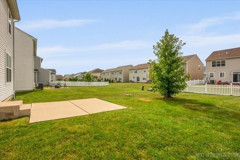 Tiny photo for 5734 OAK RIDGE Way, Lisle, IL 60532 (MLS # 12551680)