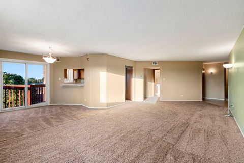 Tiny photo for 6421 Pershing Road #404, Stickney, IL 60402 (MLS # 12503027)