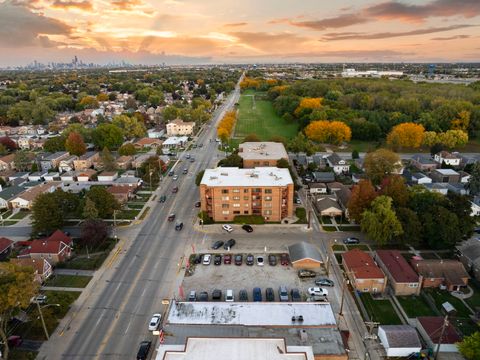 Tiny photo for 6421 Pershing Road #404, Stickney, IL 60402 (MLS # 12503027)