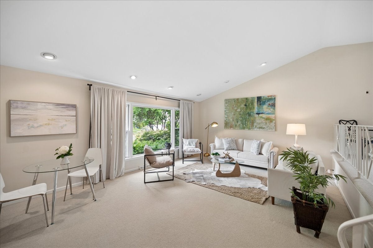 3137 Greenleaf Avenue