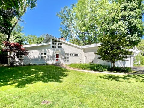 206 Biltmore Drive North Barrington IL 60010