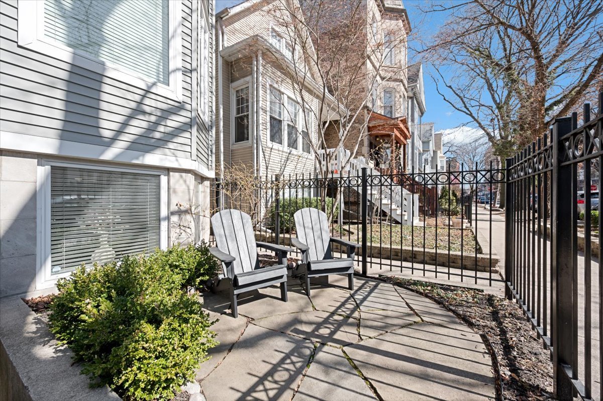 1714 W School Street 1