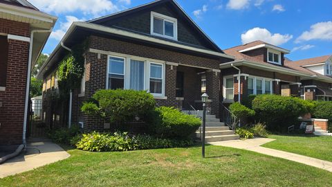 Photo of 1430 N Lavergne Avenue, Chicago, IL 60651 (MLS # 12460487)