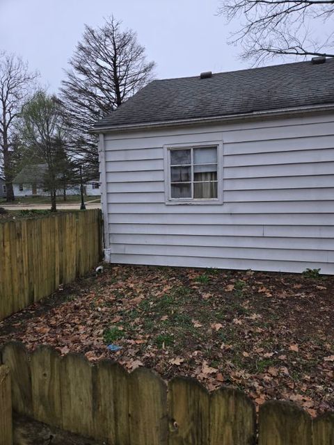 Tiny photo for 1505 W Columbia Avenue, Champaign, IL 61821 (MLS # 12611443)