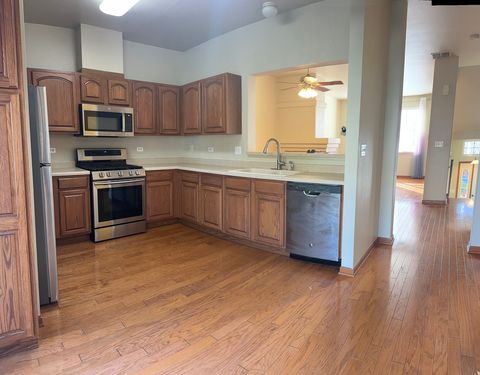 Tiny photo for 2358 TWILIGHT Drive, Aurora, IL 60503 (MLS # 12504376)