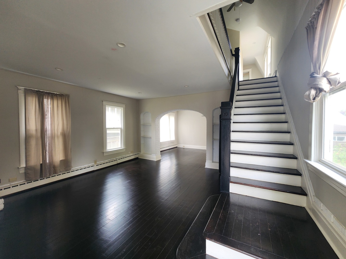 824 Hickory Street