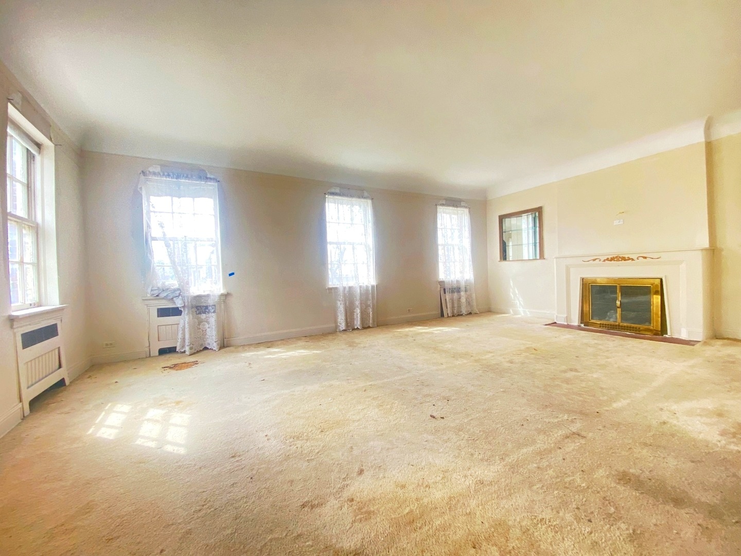 3320 W Ardmore Avenue