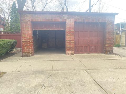 Tiny photo for 3320 W Ardmore Avenue, Chicago, IL 60659 (MLS # 12556480)